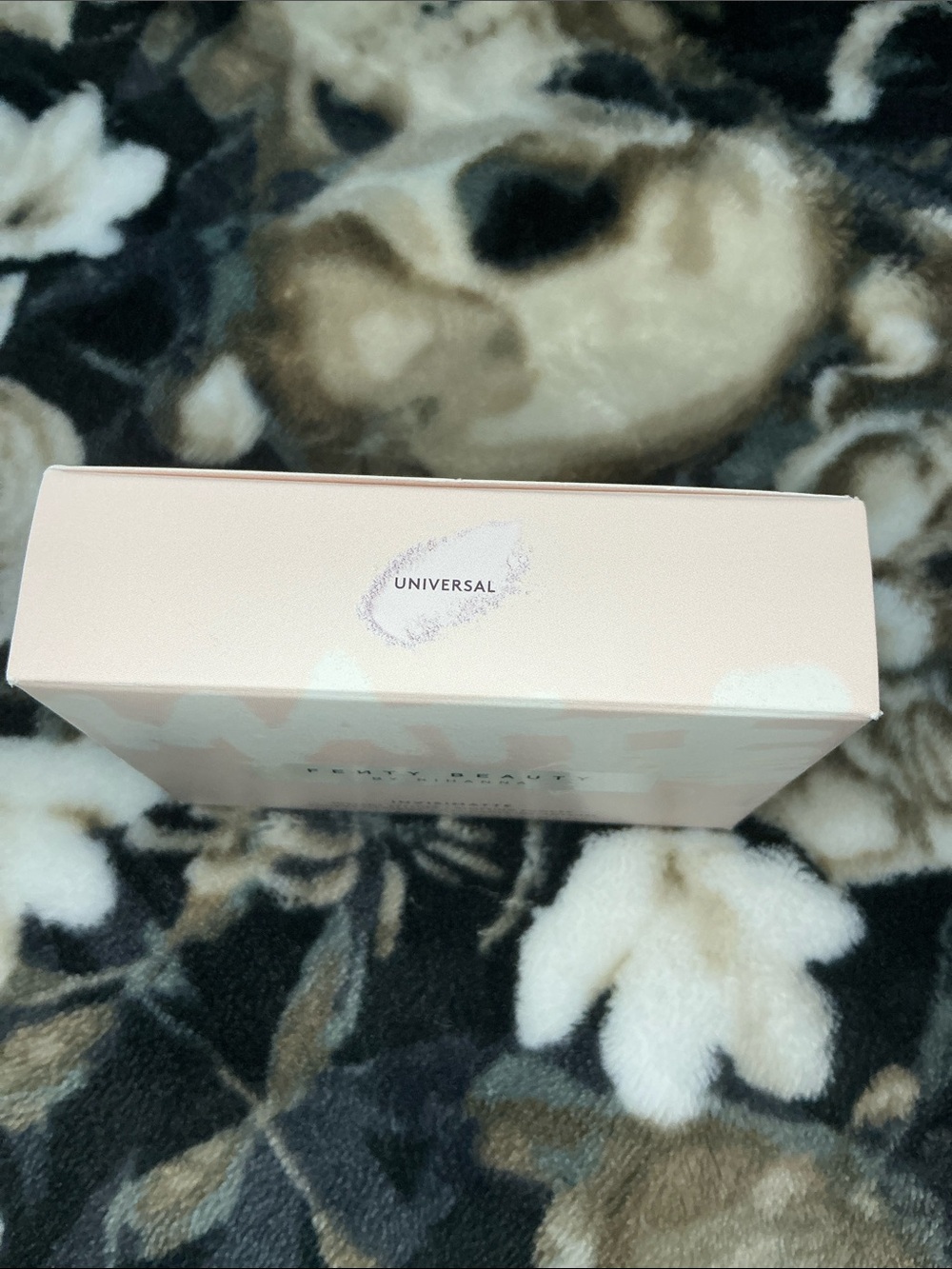 Fenty Invisimatte Instant Setting + Blotting Powder - Picture 3 of 5